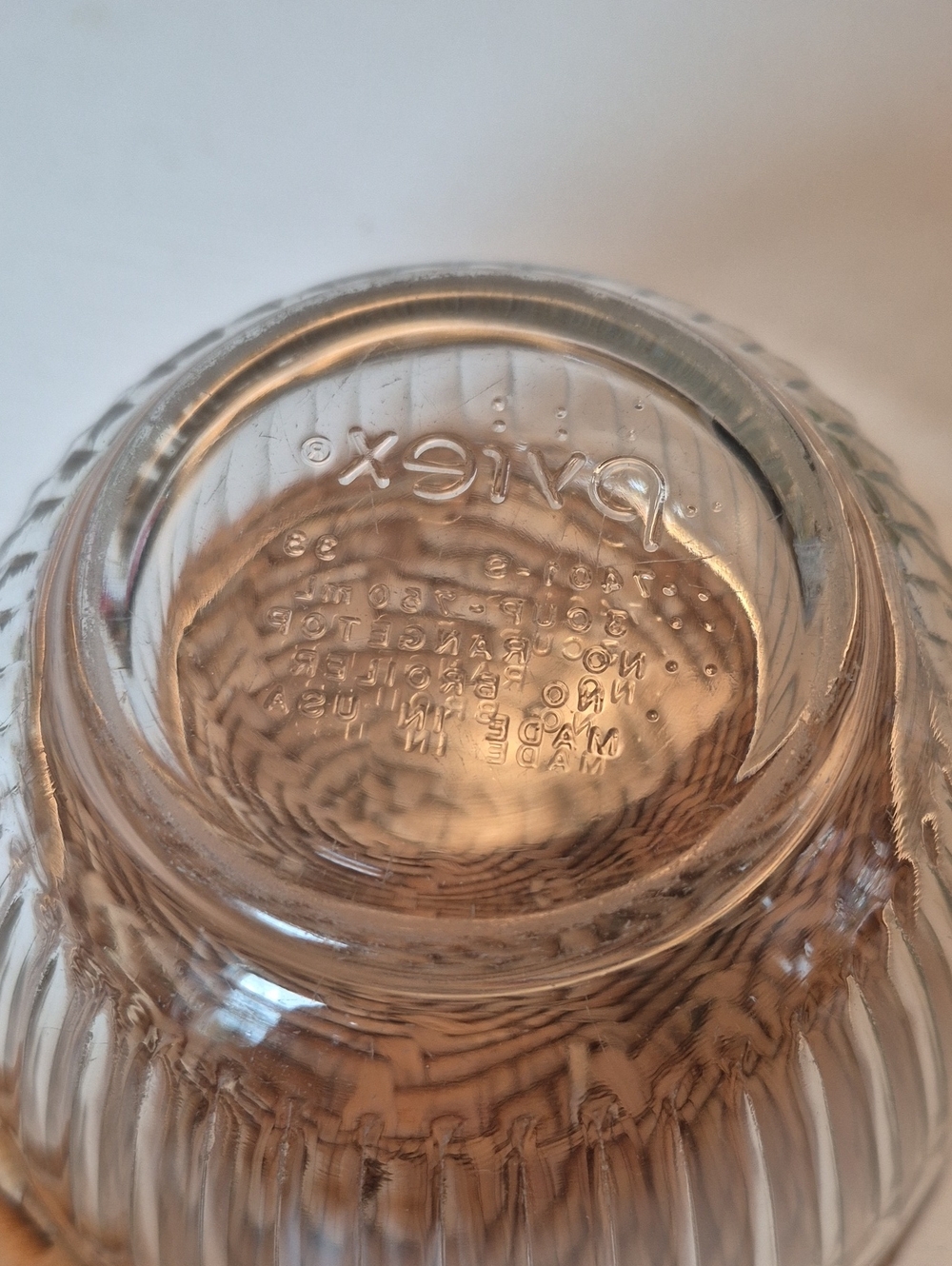 Pyrex Ribbed Glass Mixing Bowl  Clear - Picture 3 of 4